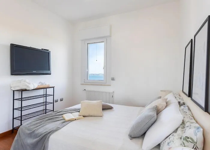 Casa Futuro - Beautiful Sea View With Pool Apartman Torre Grande